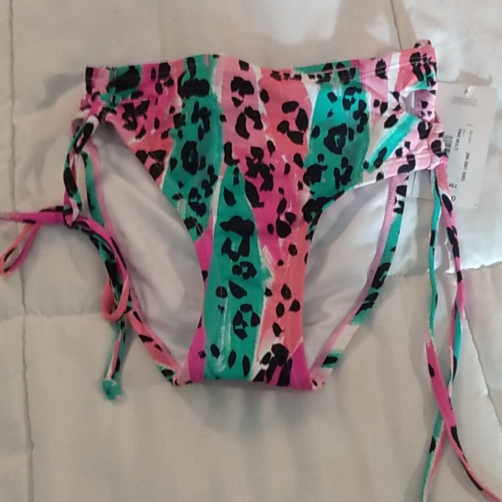 Multi printed swim bottom